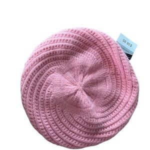 NWT Han Hat Women’s Beanie Angora Blend Pink